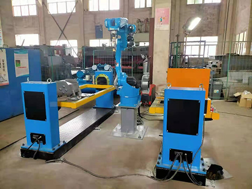 welding robot for bucket and body